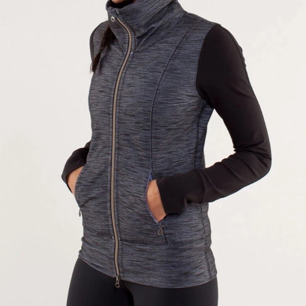 Lululemon Daily Yoga Jacket Sz 4 Reversible Slub Denim Polar Haze / Black